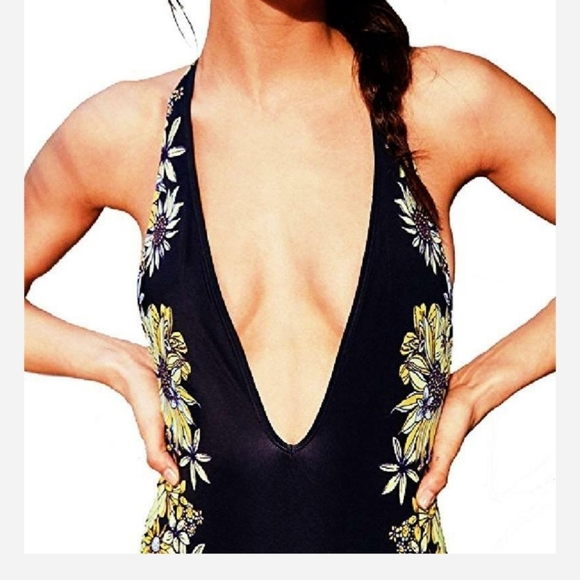 Urban Outfitters Out From Under Black Floral Strappy Swimsuit One Piece M - Picture 9 of 10